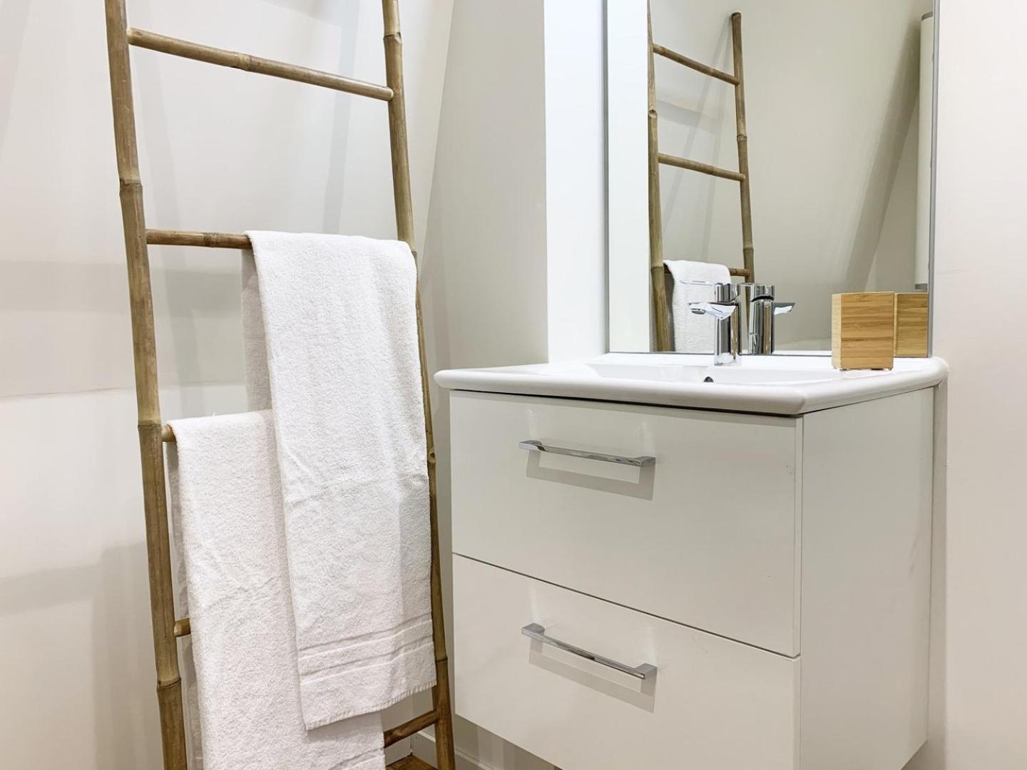 Monet - Appartement Pour 2 Personnes シャルトル エクステリア 写真