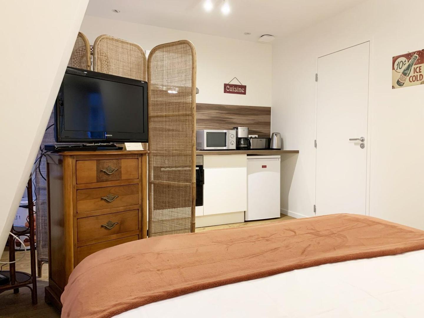 Monet - Appartement Pour 2 Personnes シャルトル エクステリア 写真